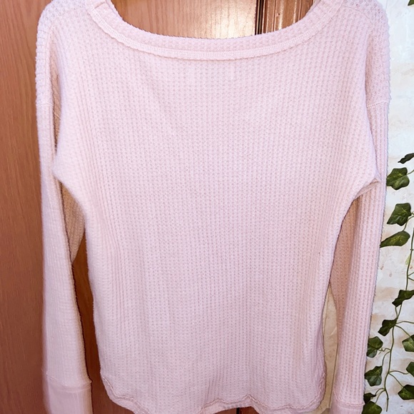 Hollister Sweater - Picture 3 of 3